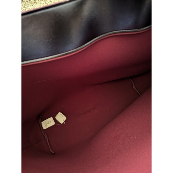 Black Faux Leather Tote Removable Gold Pouch & Burgundy Lining Bath & Body Works - Picture 2 of 2